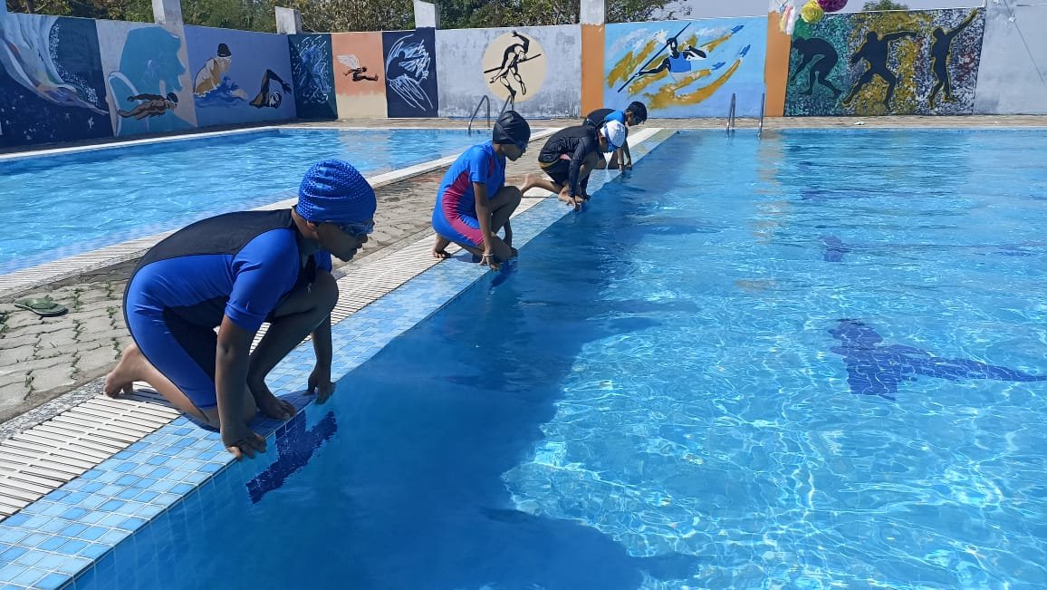 Swimming Pool In Saluja Gold International School